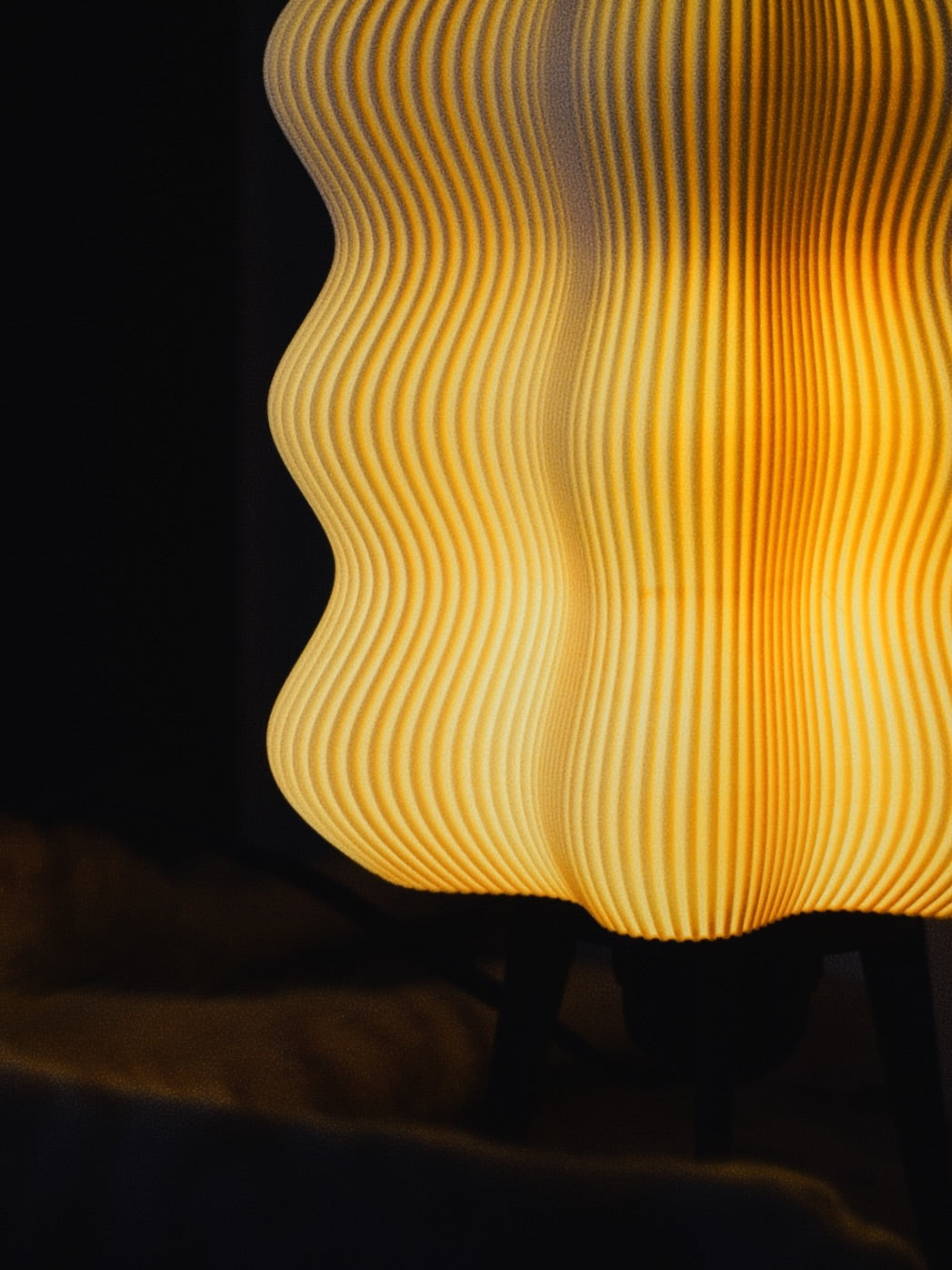 Lazy Lamp Beige & Black
